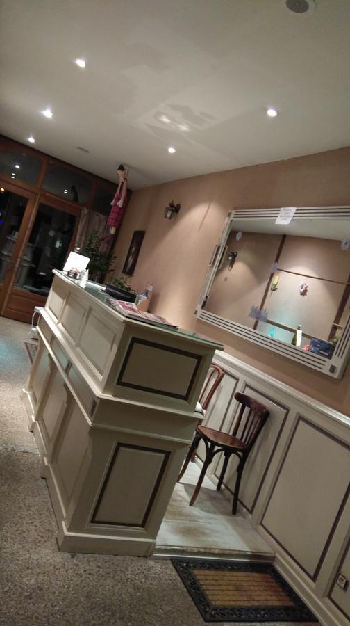 Hotel Logis De L'Europe Restaurant Le Cepage Corbigny Zewnętrze zdjęcie