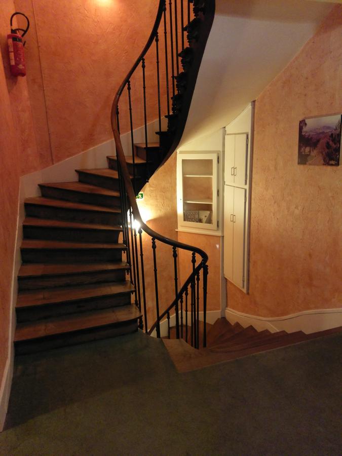 Hotel Logis De L'Europe Restaurant Le Cepage Corbigny Zewnętrze zdjęcie
