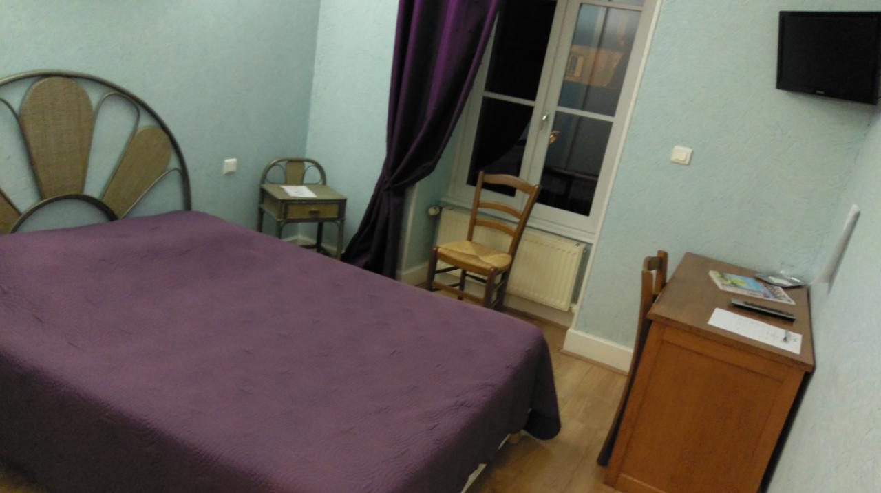 Hotel Logis De L'Europe Restaurant Le Cepage Corbigny Zewnętrze zdjęcie